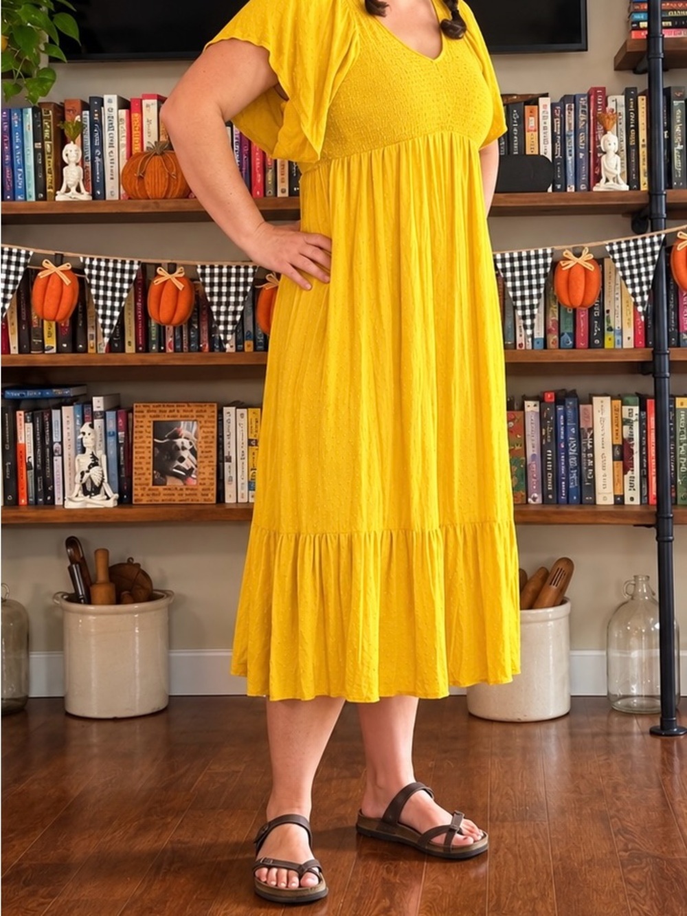 Gold rouched Tiered Midi Dress